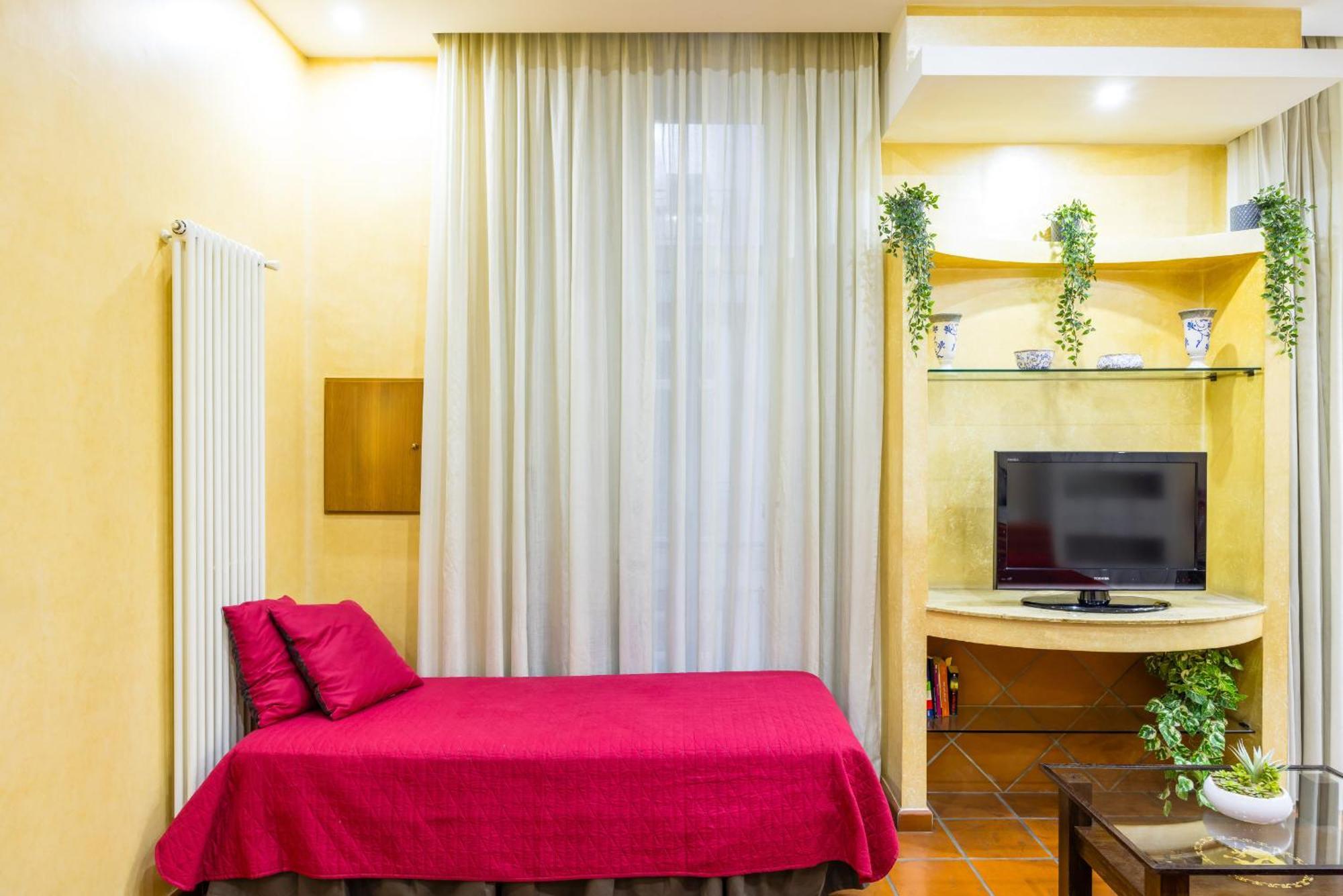 Yellow By Wonderful Italy Apartment