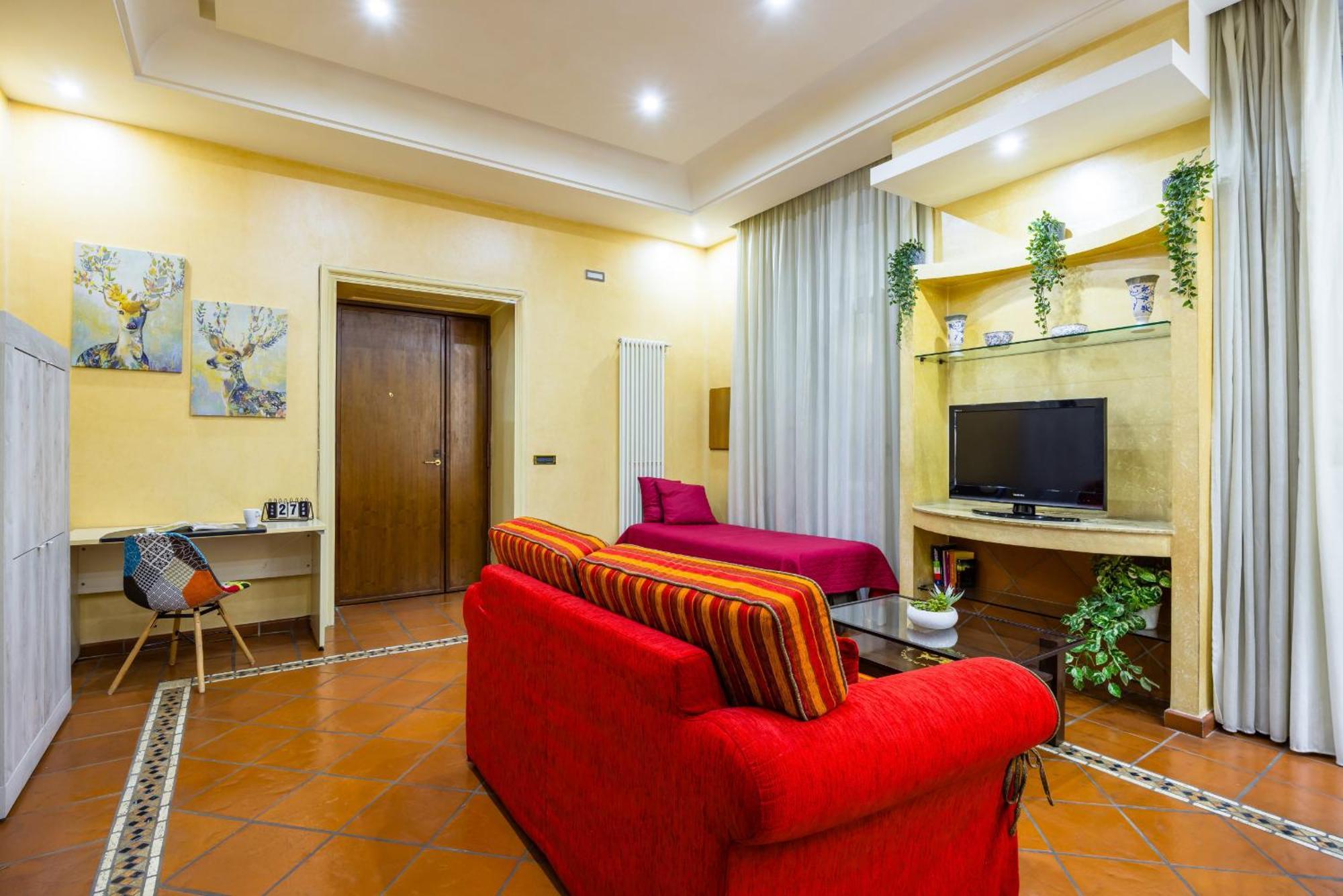 Yellow By Wonderful Italy Apartment Naples