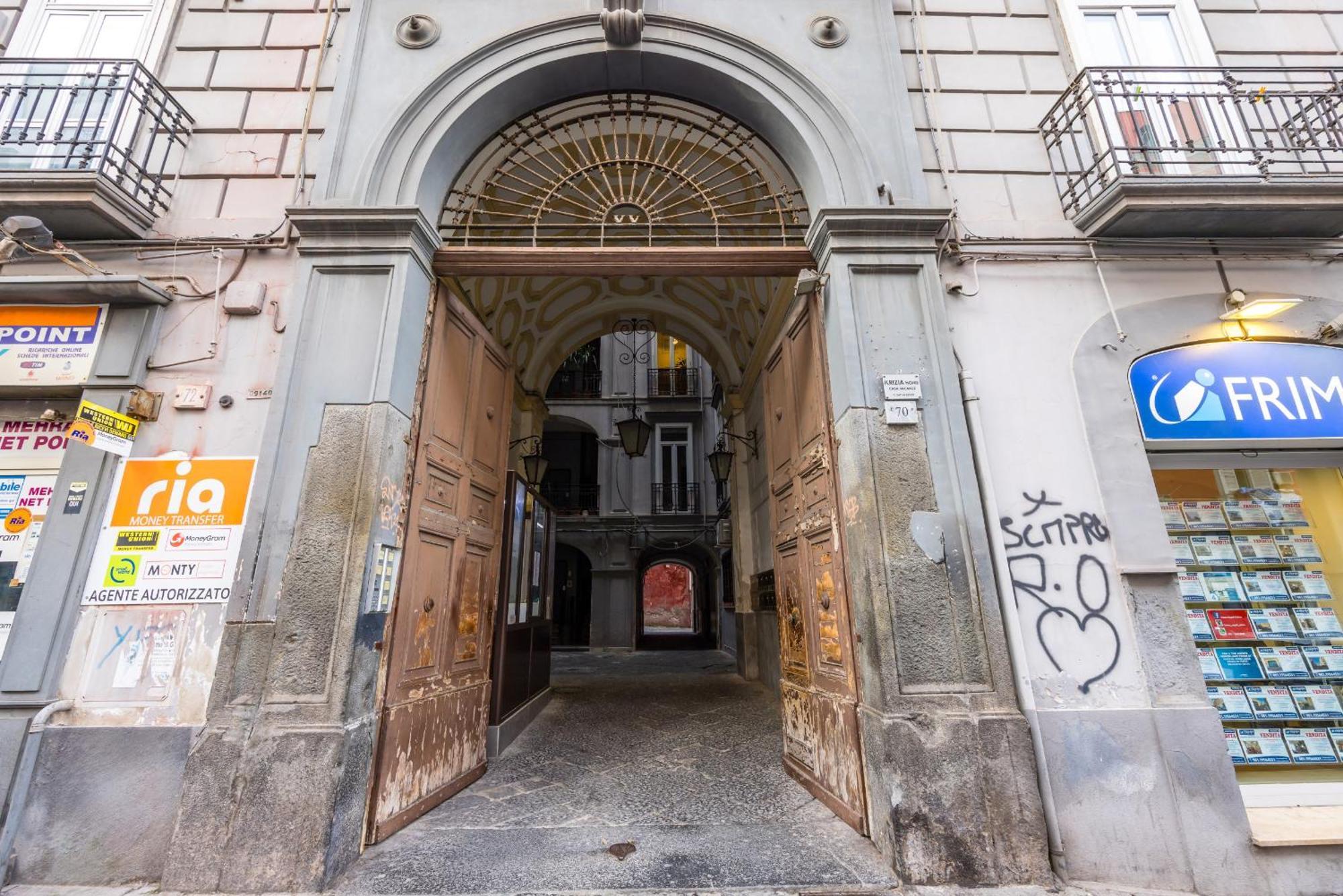 Yellow By Wonderful Italy Apartment *